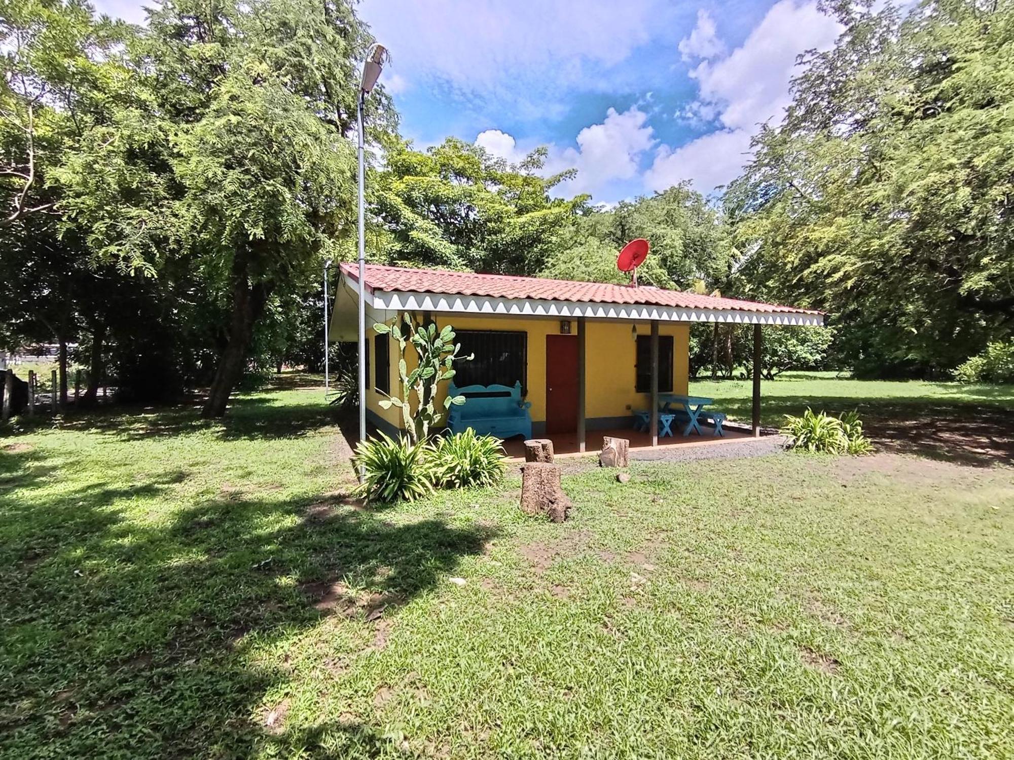 Iguana Street Houses Coco Exterior photo